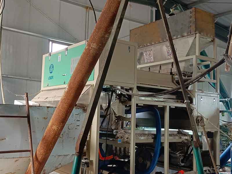 色選機|食品色選機|再生資源色選機|礦石色選機|履帶色選機